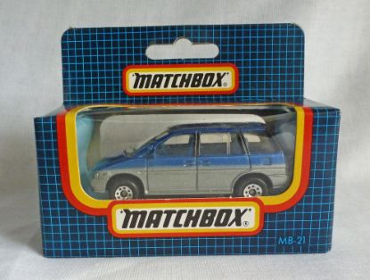 Picture of Matchbox Dark Blue Box MB21 Nissan Prairie Blue