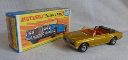 Picture of Matchbox Superfast MB69c Rolls Royce Silver Shadow Gold OI with Silver Base