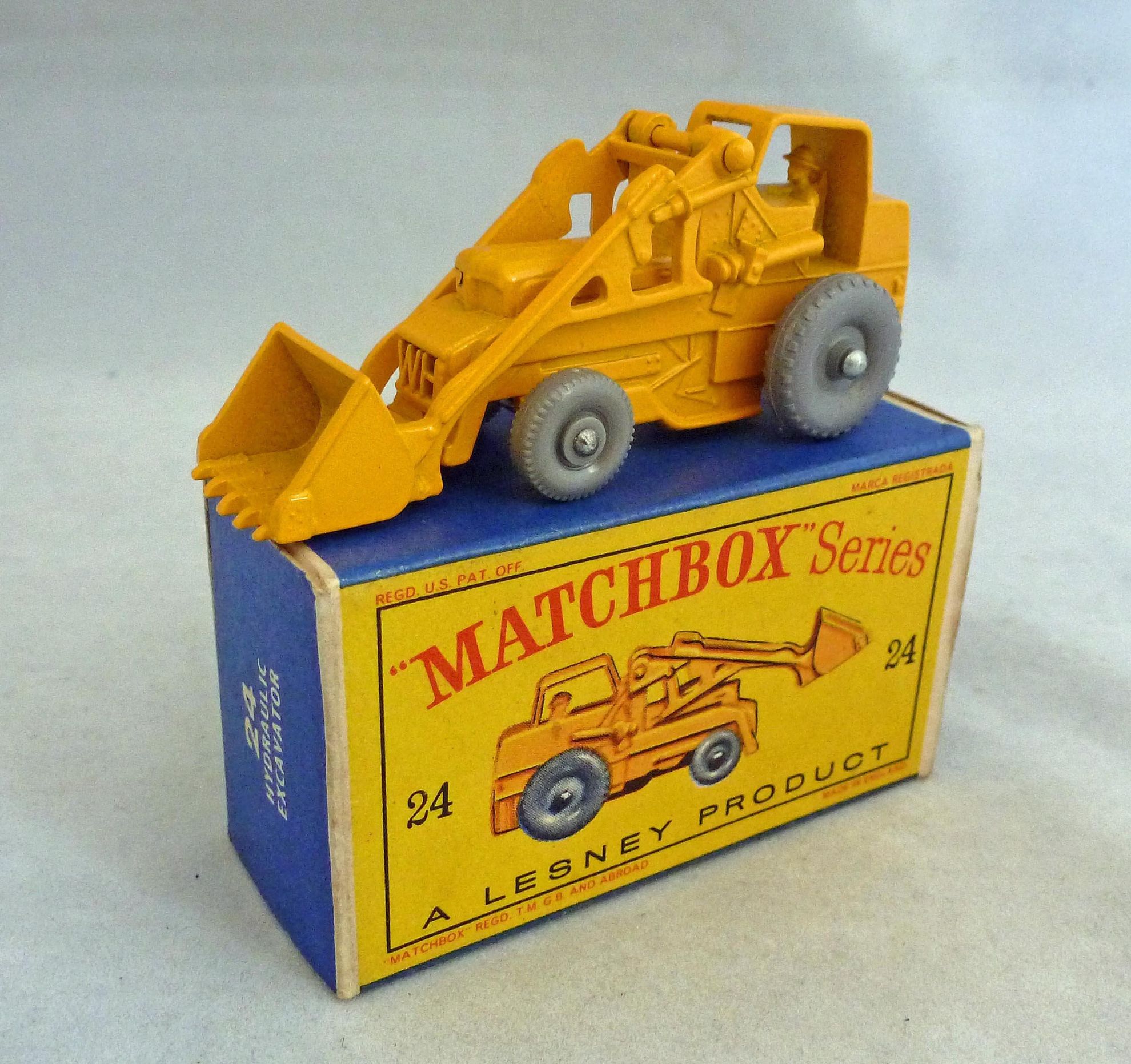 Your store. Matchbox Toys MB24b Hydraulic Excavator with Fine Tread BPW