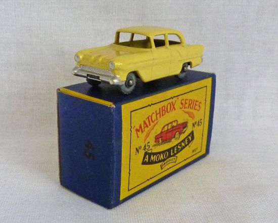 Picture of Moko Lesney Matchbox MB45a Vauxhall Victor with Metal Wheels 