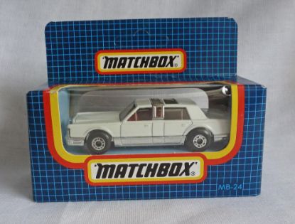 Picture of Matchbox Dark Blue MB24 Lincoln Limousine White