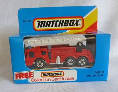 Picture of Matchbox Blue Box MB18 Fire Engine with 5 Arch Wheels [Macau] Collector Card Box.