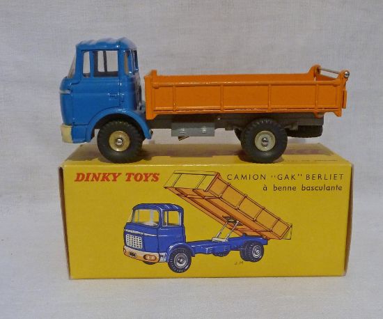 Picture of French Dinky Toys 585 Berliet Tipper Truck