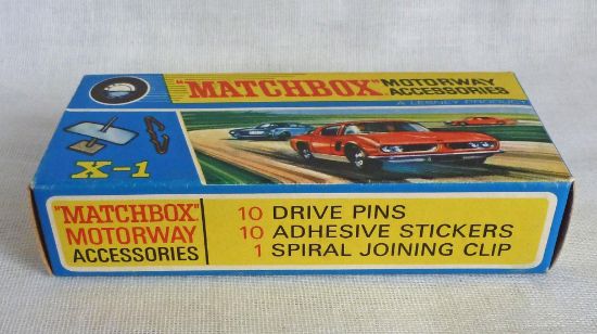 Picture of Matchbox Motorway X-1 Accessory Set with 10 Pins/Stickers