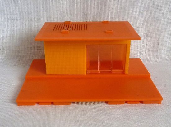 Picture of Matchbox Motorway X-5 Motor Housing Orange