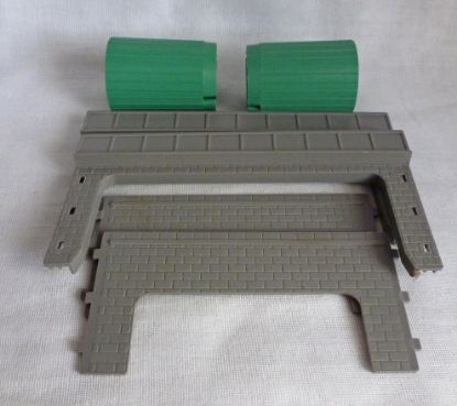 Picture of Matchbox Motorway X-8 Bridge & Column Supports Dark Grey/Green 