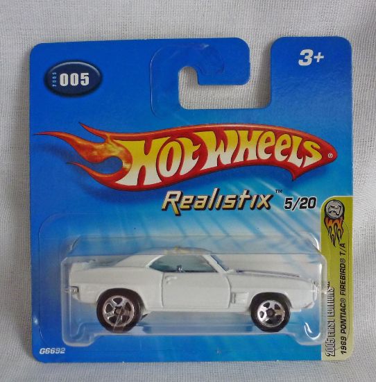 Picture of HotWheels 1969 Pontiac Firebird White Realistix