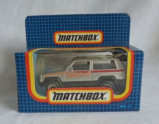 Picture of Matchbox Dark Blue Box MB27 Jeep Cherokee Silver