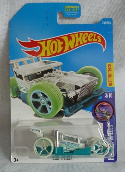 Picture of HotWheels Bone Speeder "HW Glow Wheels" 3/10