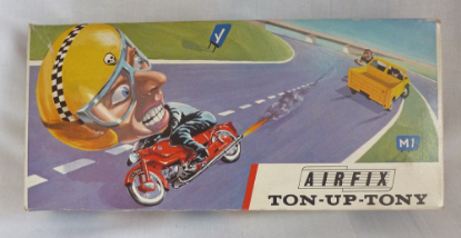 Picture of Airfix 331 Series 3 Ariel Arrow Motorcycle "Ton-Up-Tony