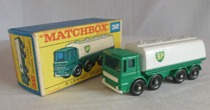 Picture of Matchbox Toys MB32c Leyland BP Petrol Tanker with White Grille F Box
