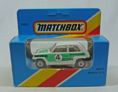 Picture of Lesney Matchbox Blue Box MB21f Renault 5 TL with Green/Black Tampos [A]