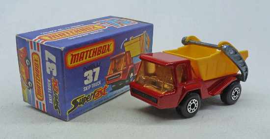 Picture of Matchbox Superfast MB37e Skip Truck Red with Amber Windows