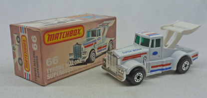 Picture of Matchbox Superfast MB66f Tyrone Malone with Green Windows without Rear Tampos