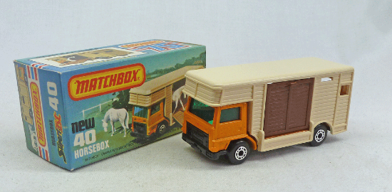 Picture of Matchbox Superfast MB40e Horse Box Light Orange with Brown Door & Gloss Black Base