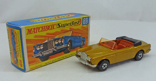 Picture of Matchbox Superfast MB69c Rolls Royce Silver Shadow Gold OI with Silver Base